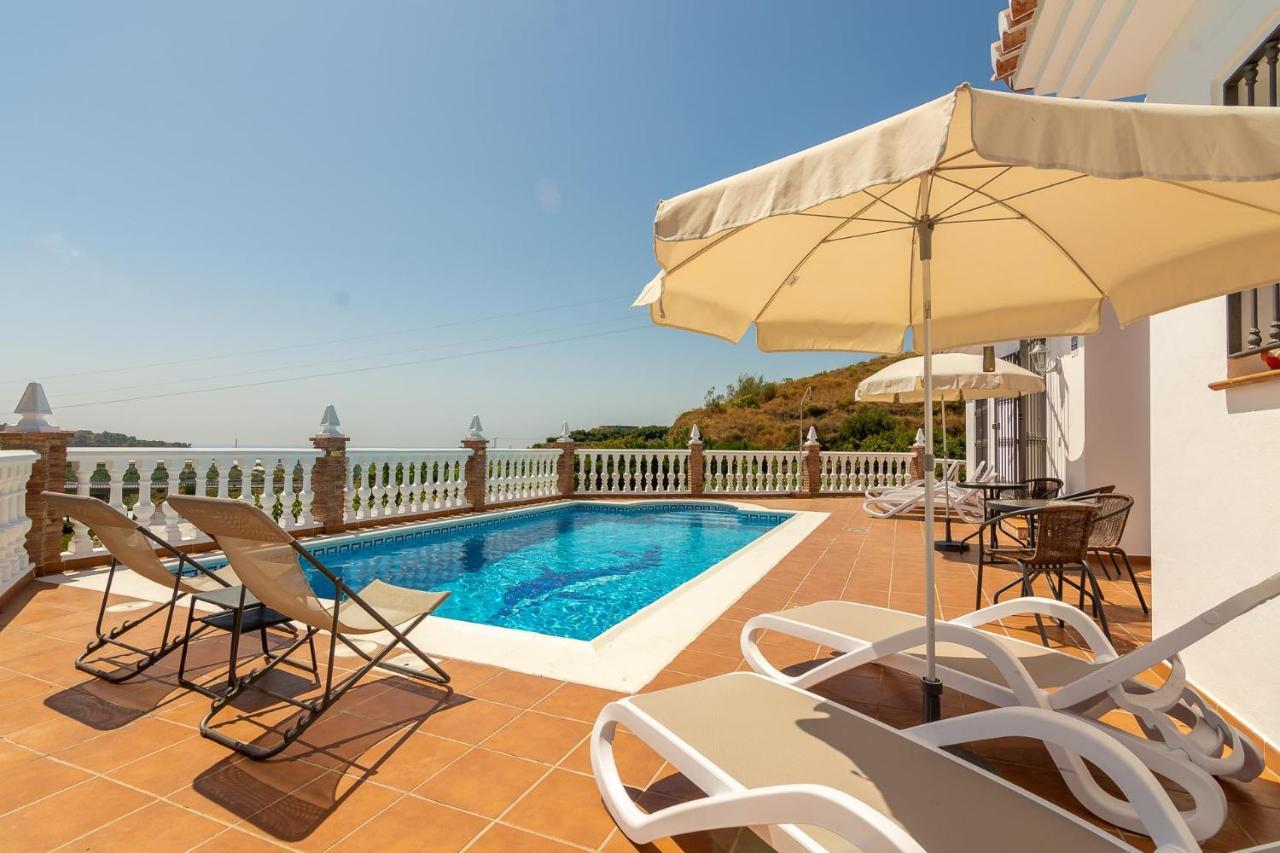 Villa Andalucia: Cerca De Todo, Intimidad Y Espacio 네르하 외부 사진