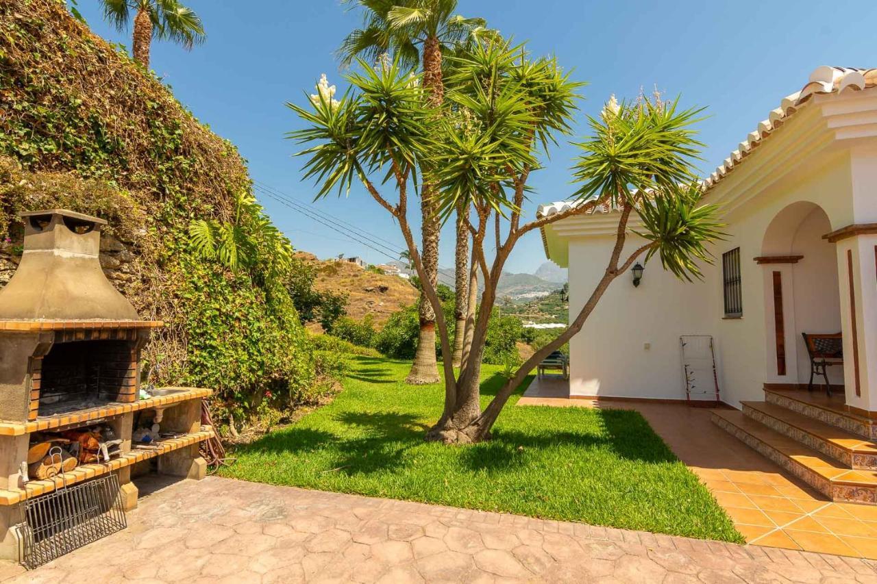 Villa Andalucia: Cerca De Todo, Intimidad Y Espacio 네르하 외부 사진