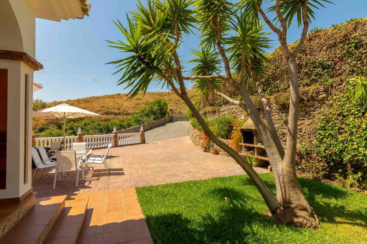 Villa Andalucia: Cerca De Todo, Intimidad Y Espacio 네르하 외부 사진