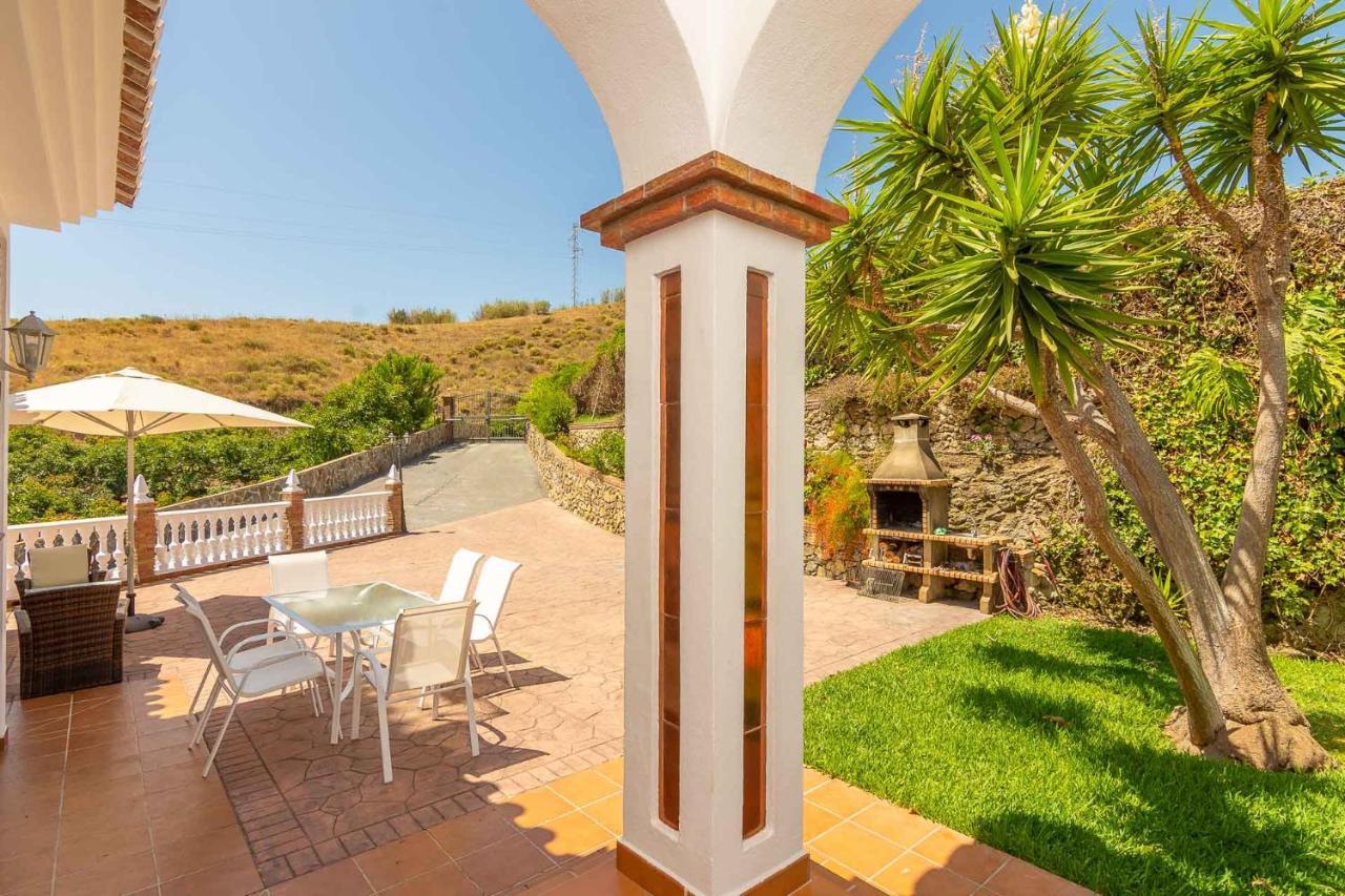 Villa Andalucia: Cerca De Todo, Intimidad Y Espacio 네르하 외부 사진