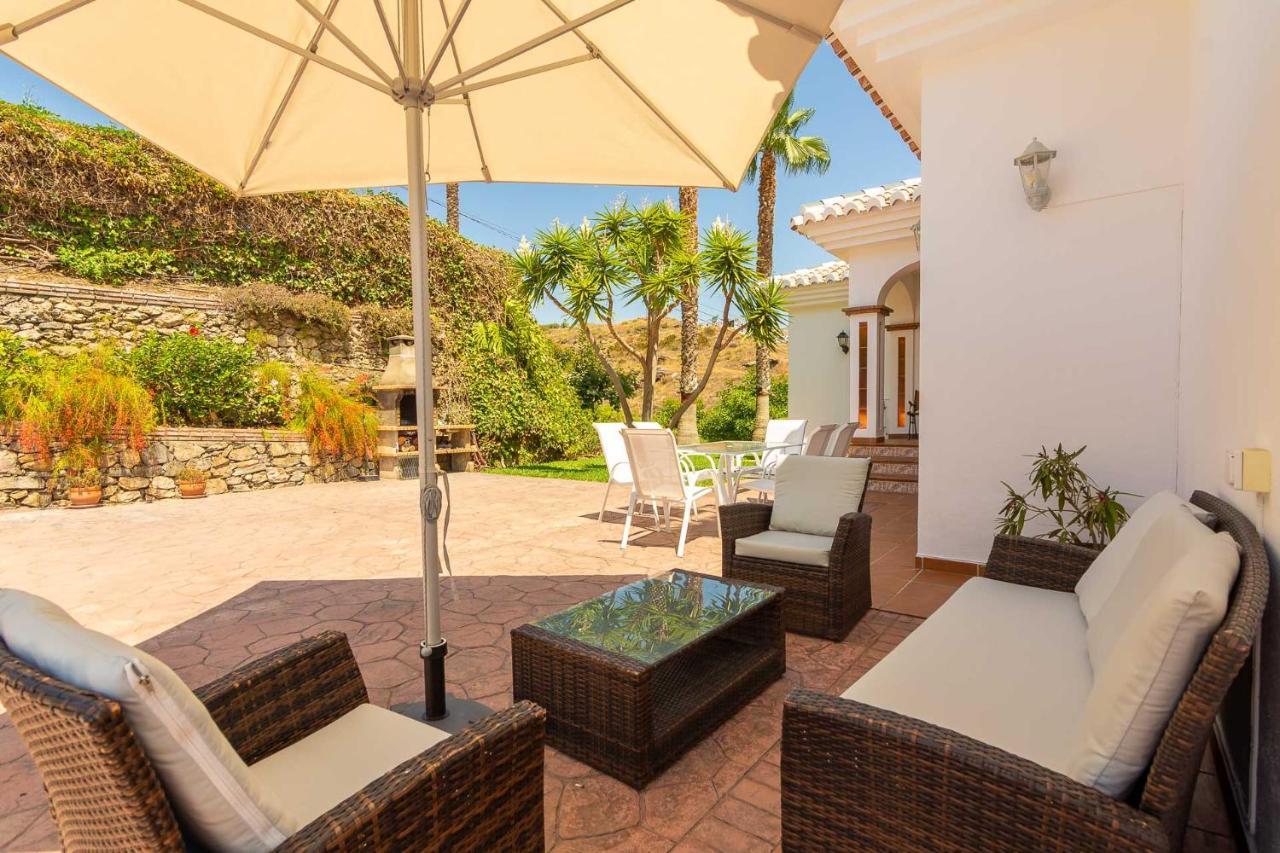 Villa Andalucia: Cerca De Todo, Intimidad Y Espacio 네르하 외부 사진